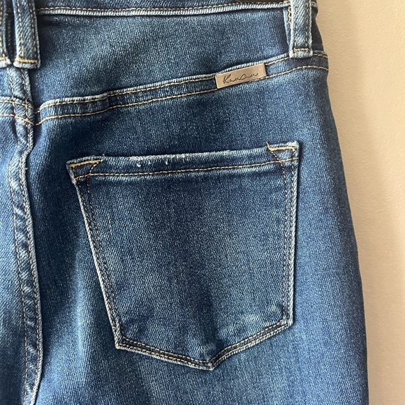 🛍️KanCan Dark Wash Jeans Cropped Size 3 - Picture 5 of 6